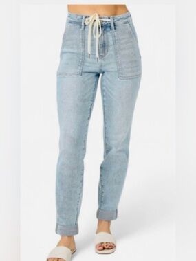 Judy Blue Light Wash Denim Jogger Trendy Jeans Drawstring Waist Size 3/26